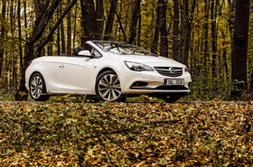 Opel Cascada – Noční test „kabriotelnosti“
